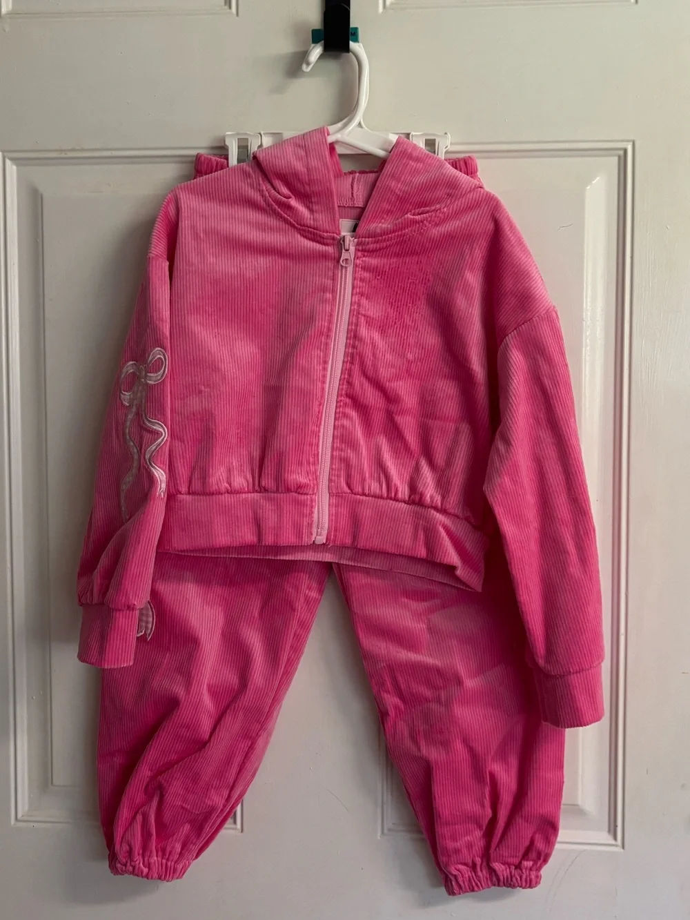 Size 6 Special K Smocks pink corduroy bow decor long-sleeve track set. In VGUC!